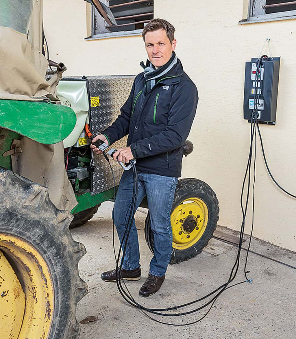 Elektro-Traktor mit Ladeturbo: Er hat massig Vorteile gegenüber  Diesel-Maschinen - EFAHRER.com