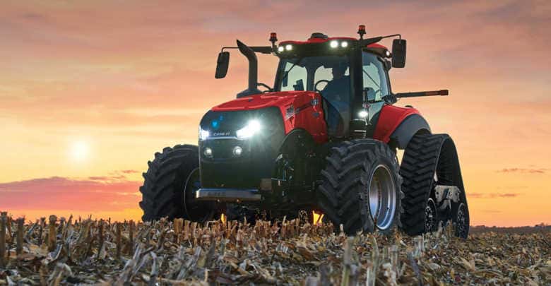Case IH 400 - Traktor - id EZ4BZFC - 249.500 € - Baujahr: 2021 -  Motorleistung (PS): 400